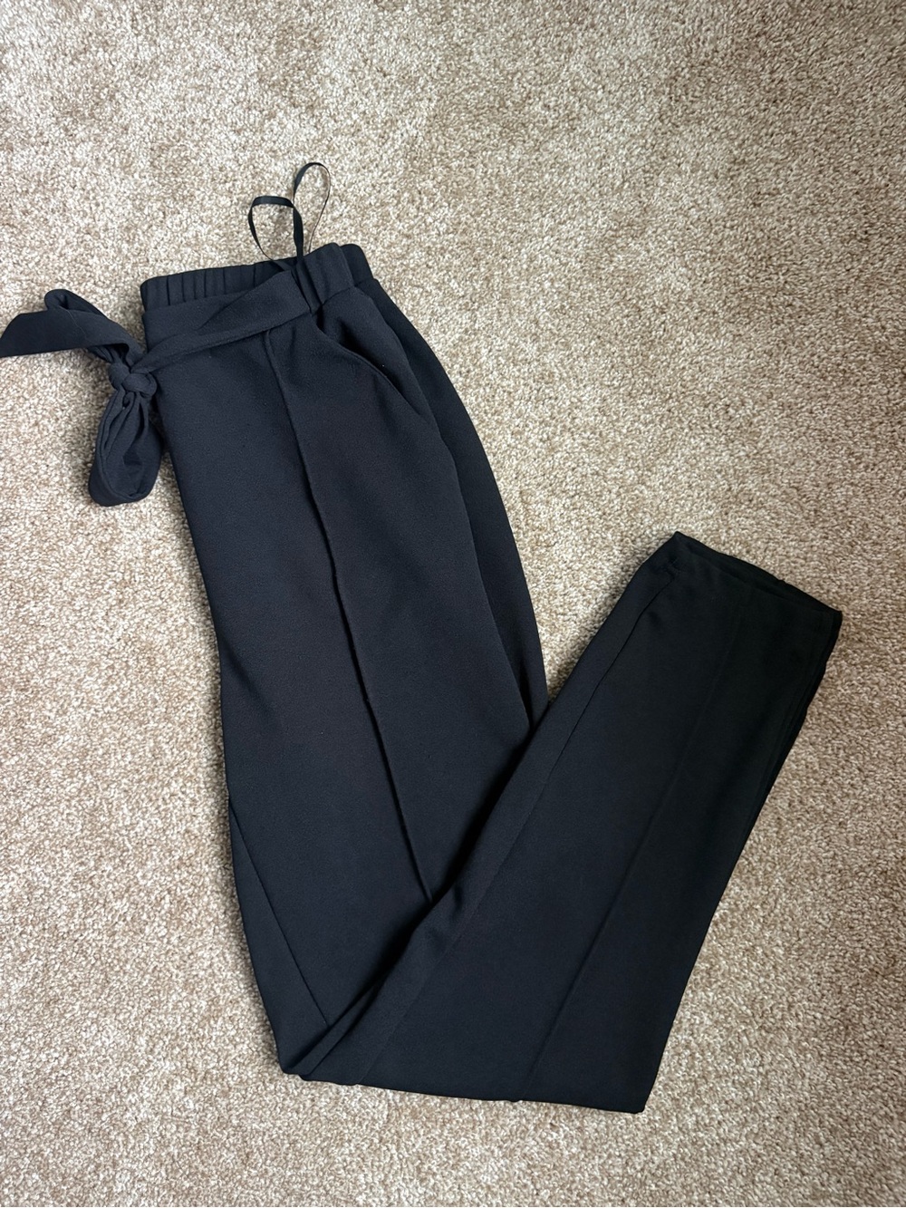 SHEIN Black Tie-Waist Trousers